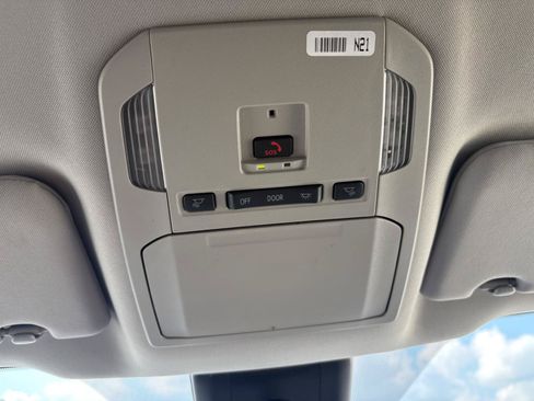 Used 2024 Toyota Highlander LE FWD image 36