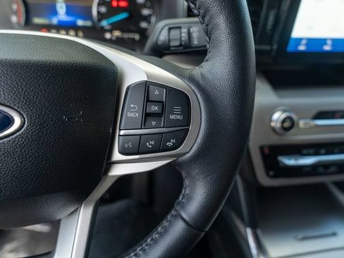 Used 2023 Ford Explorer XLT w/ Equipment Group 202A RWD image 28