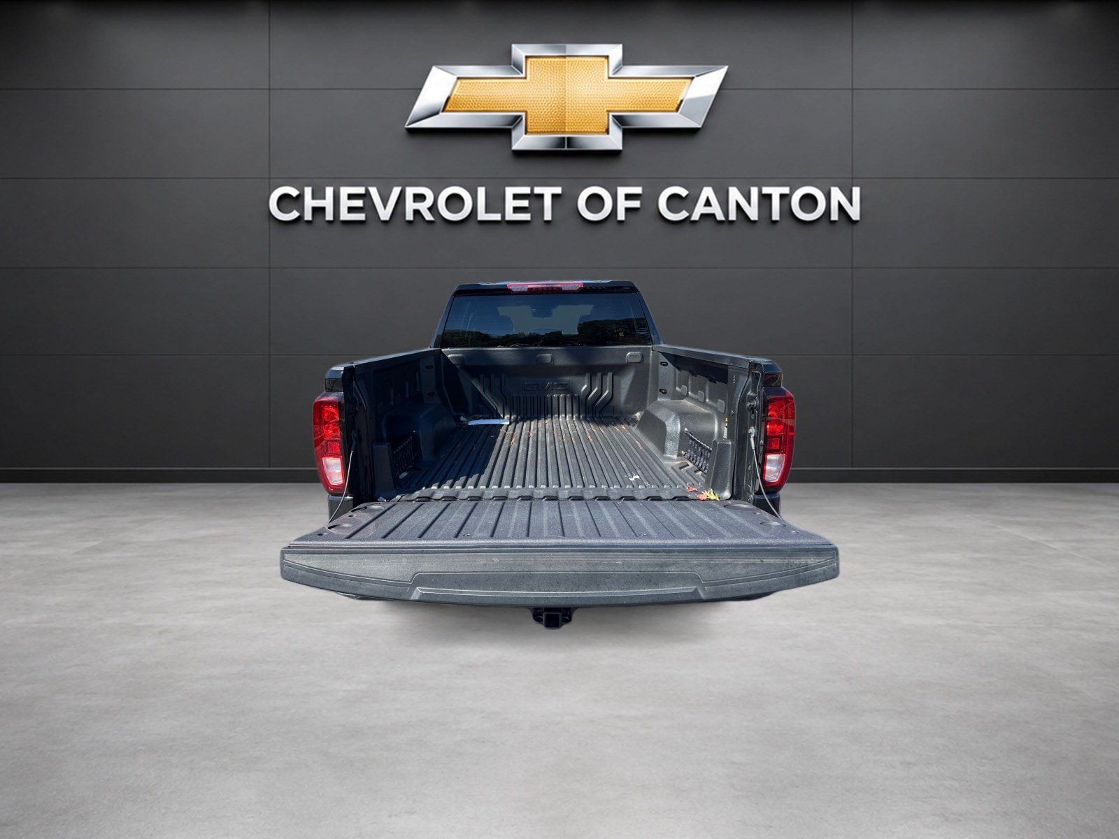 Used 2025 GMC Sierra 1500 Elevation AWD/4WD image 17