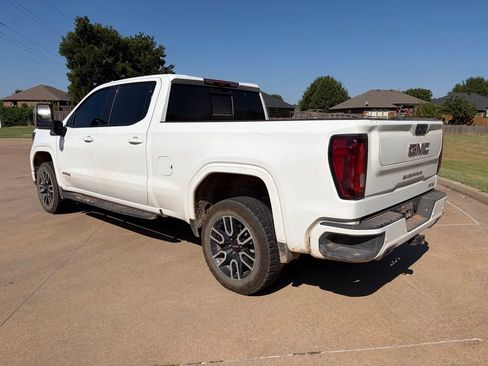 Used 2025 GMC Sierra 1500 AT4 w/ AT4 Premium Package AWD/4WD image 2