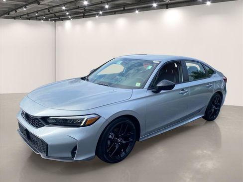 Used 2025 Honda Civic Sport image 3
