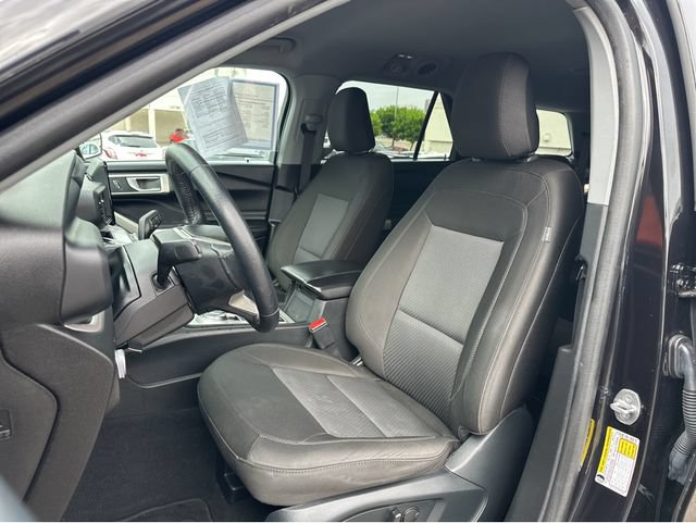 Used 2023 Ford Explorer XLT RWD image 23