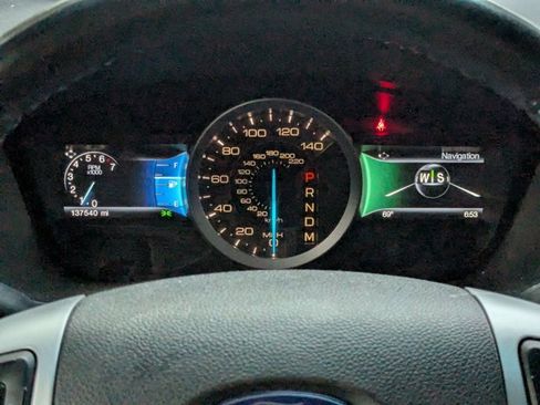 Used 2015 Ford Explorer XLT w/ Equipment Group 202B image 3