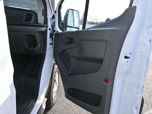 Used 2024 Ford Transit 350 XLT RWD image 17