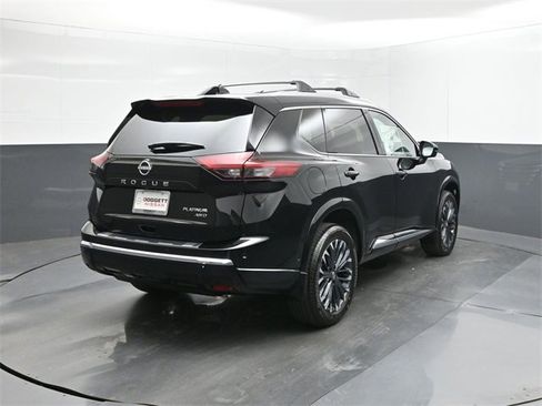 New 2026 Nissan Rogue Platinum w/ Platinum Premium Package image 11
