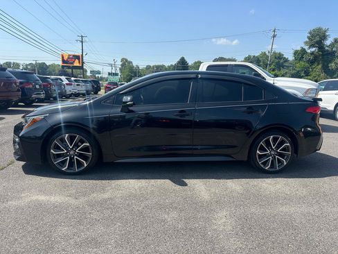 Used 2022 Toyota Corolla SE w/ SE Premium Package FWD image 8