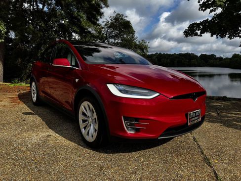 Used 2016 Tesla Model X 60D AWD/4WD image 1