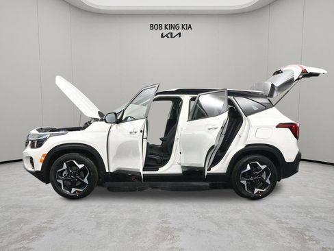 New 2026 Kia Seltos S FWD image 28
