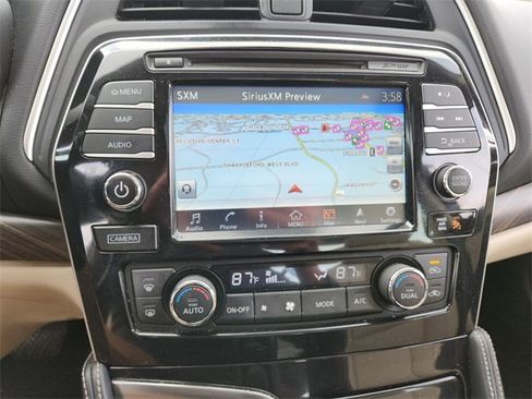 Used 2016 Nissan Maxima Platinum image 9