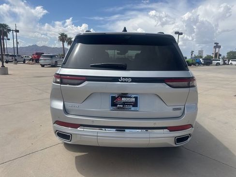 New 2025 Jeep Grand Cherokee Overland w/ Luxury Tech Group IV image 4