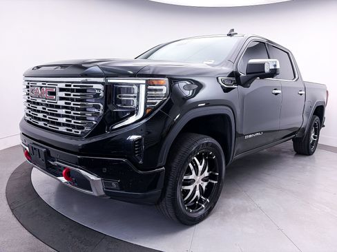 Used 2023 GMC Sierra 1500 Denali w/ Denali Reserve Package AWD/4WD image 16