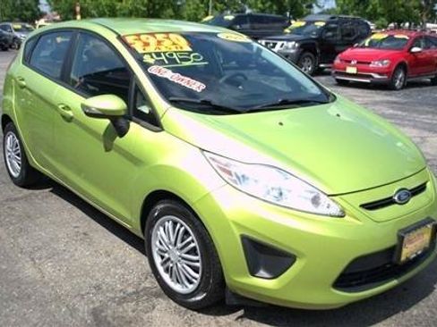 Used 2013 Ford Fiesta SE FWD image 4