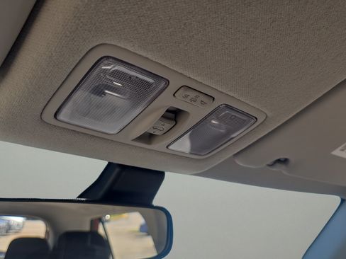Certified 2024 Hyundai Venue SEL FWD image 27