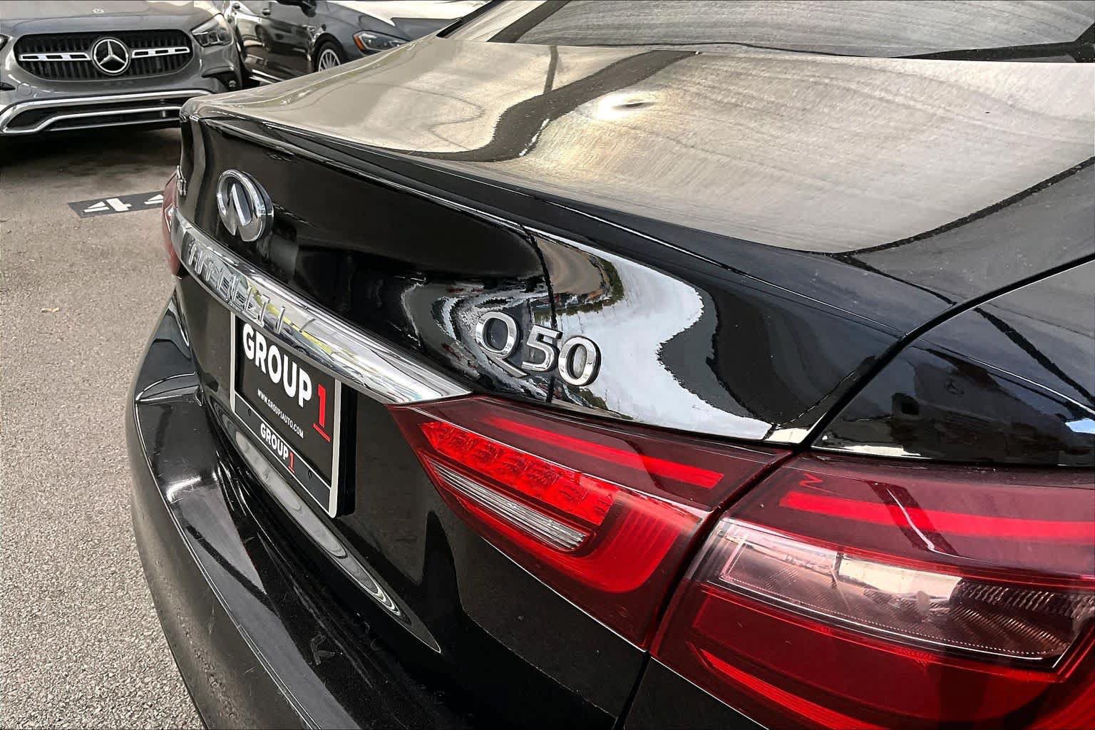 Used 2019 INFINITI Q50 Luxe w/ Essential Package (3.0T Luxe) RWD image 10
