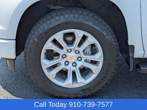 Used 2025 Chevrolet Silverado 1500 RST AWD/4WD image 10