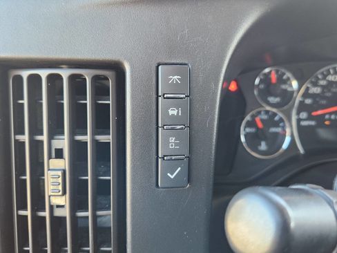 Used 2020 Chevrolet Express 2500 w/ Driver Convenience Package image 23