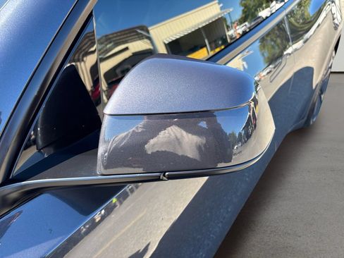 Used 2026 Tesla Model Y 2WD image 11