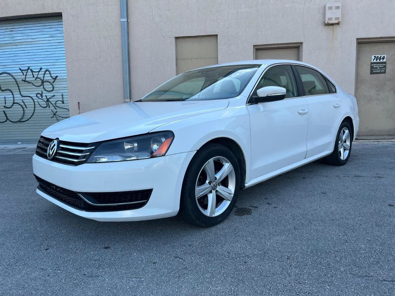 Used 2013 Volkswagen Passat 2.5 SE FWD image 2