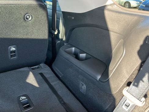 New 2026 Nissan Pathfinder SV image 11