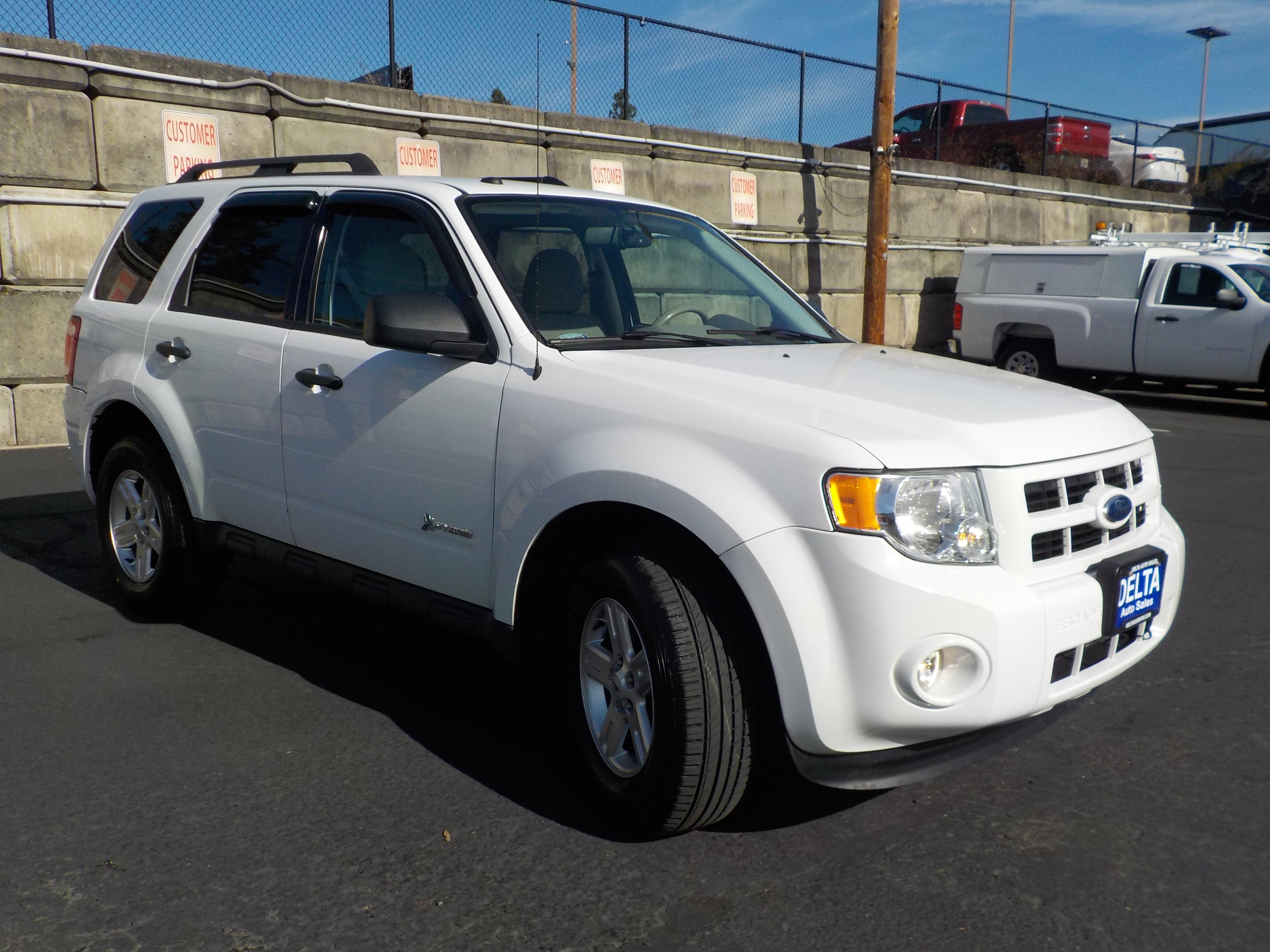 Used 2012 Ford Escape FWD Hybrid image 1