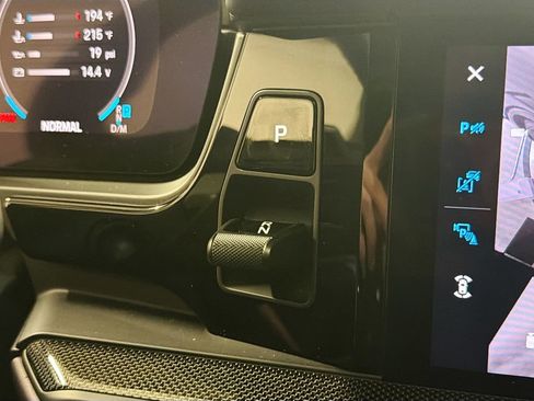 Certified 2025 Porsche Cayenne GTS AWD/4WD image 18