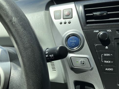 Used 2012 Toyota Prius V Five FWD image 19