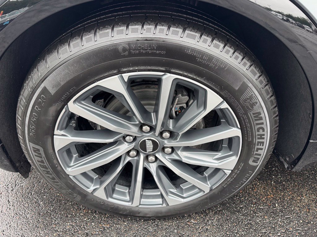Used 2025 Cadillac Lyriq Sport AWD/4WD image 41
