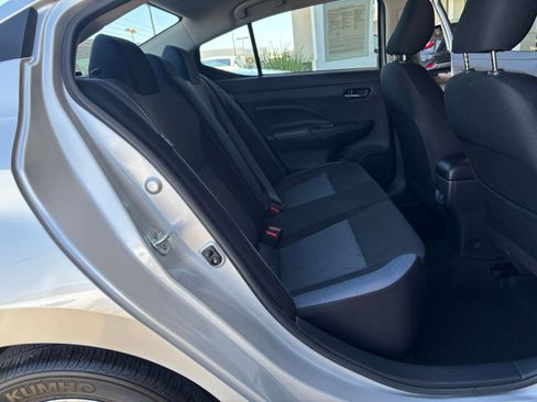 Used 2025 Nissan Versa SV FWD image 39