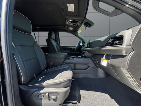 New 2026 Chevrolet Tahoe Premier AWD/4WD image 15