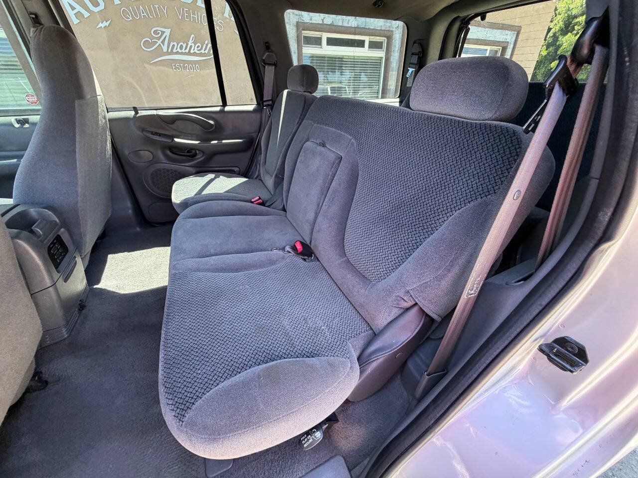 Used 2002 Ford Expedition XLT RWD image 13