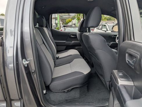 Used 2023 Toyota Tacoma TRD Sport w/ Advanced Technology Package AWD/4WD image 17