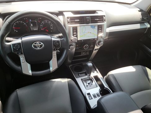Used 2024 Toyota 4Runner SR5 Premium w/ Moonroof Package RWD image 21
