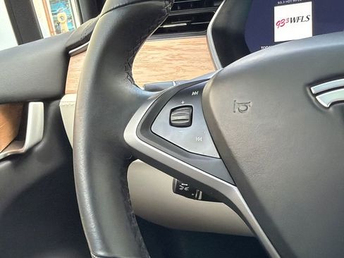 Used 2021 Tesla Model X Long Range image 29