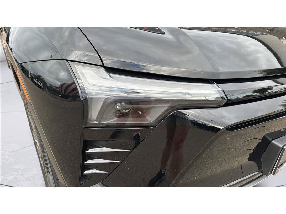 Used 2024 Chevrolet Blazer EV LT AWD/4WD image 37