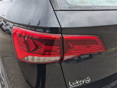 Certified 2022 Volkswagen Taos S image 12