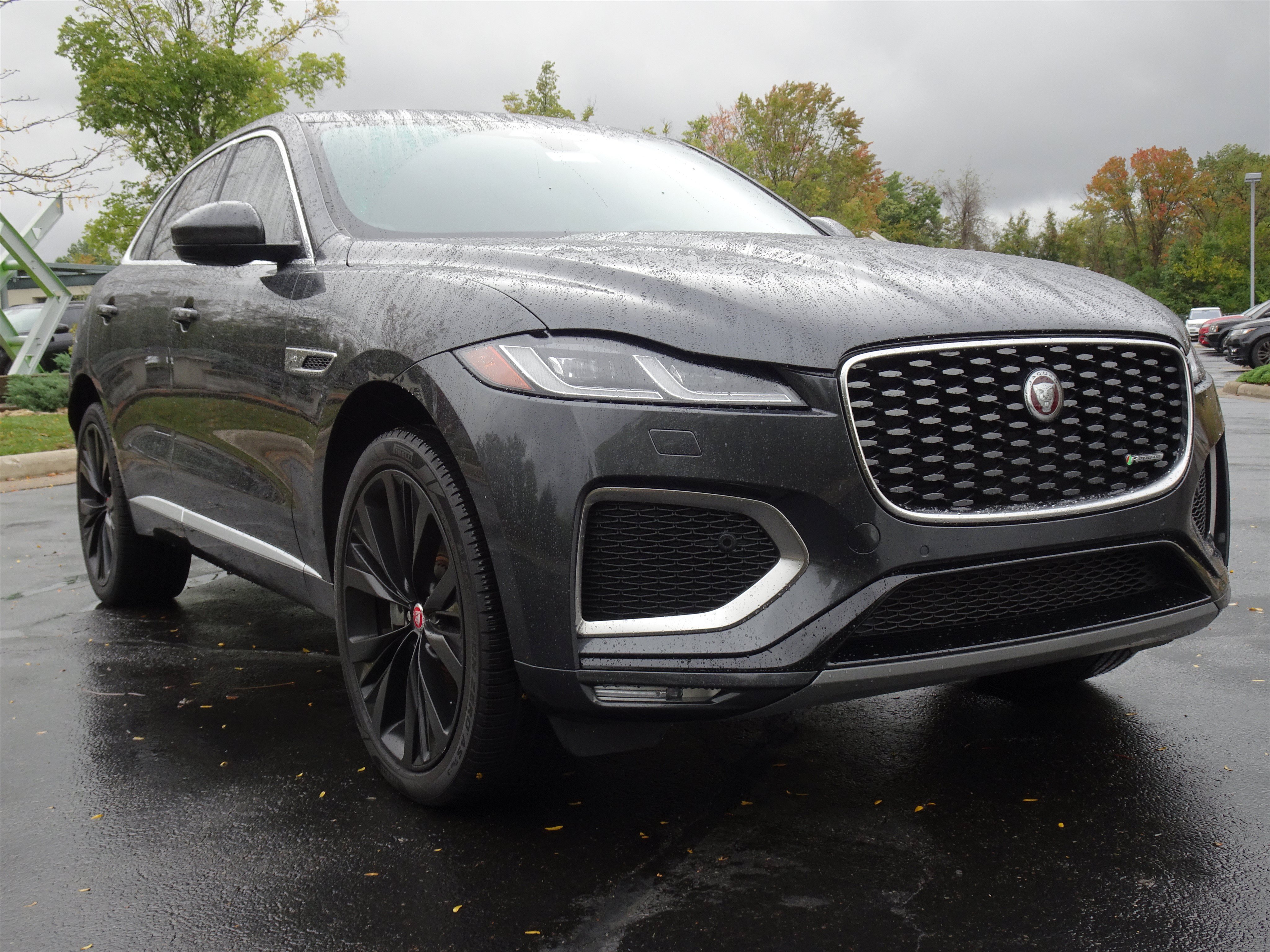 Certified 2023 Jaguar F-PACE R-Dynamic S AWD/4WD image 11