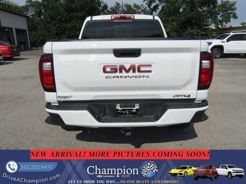 Used 2024 GMC Canyon AT4 w/ AT4 Premium Package AWD/4WD image 5