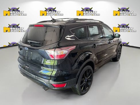 Used 2018 Ford Escape SE w/ SE SYNC Package AWD/4WD image 4