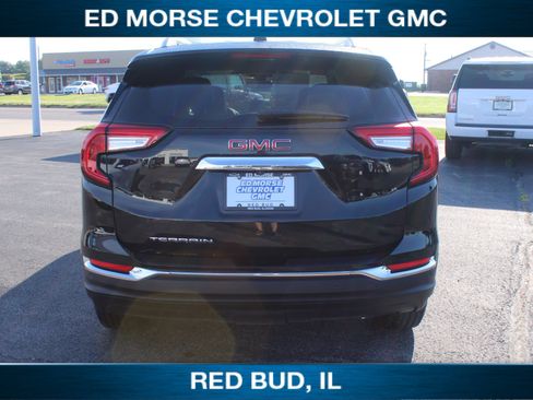 Used 2024 GMC Terrain SLT w/ LPO, Floor Liner Package FWD image 19