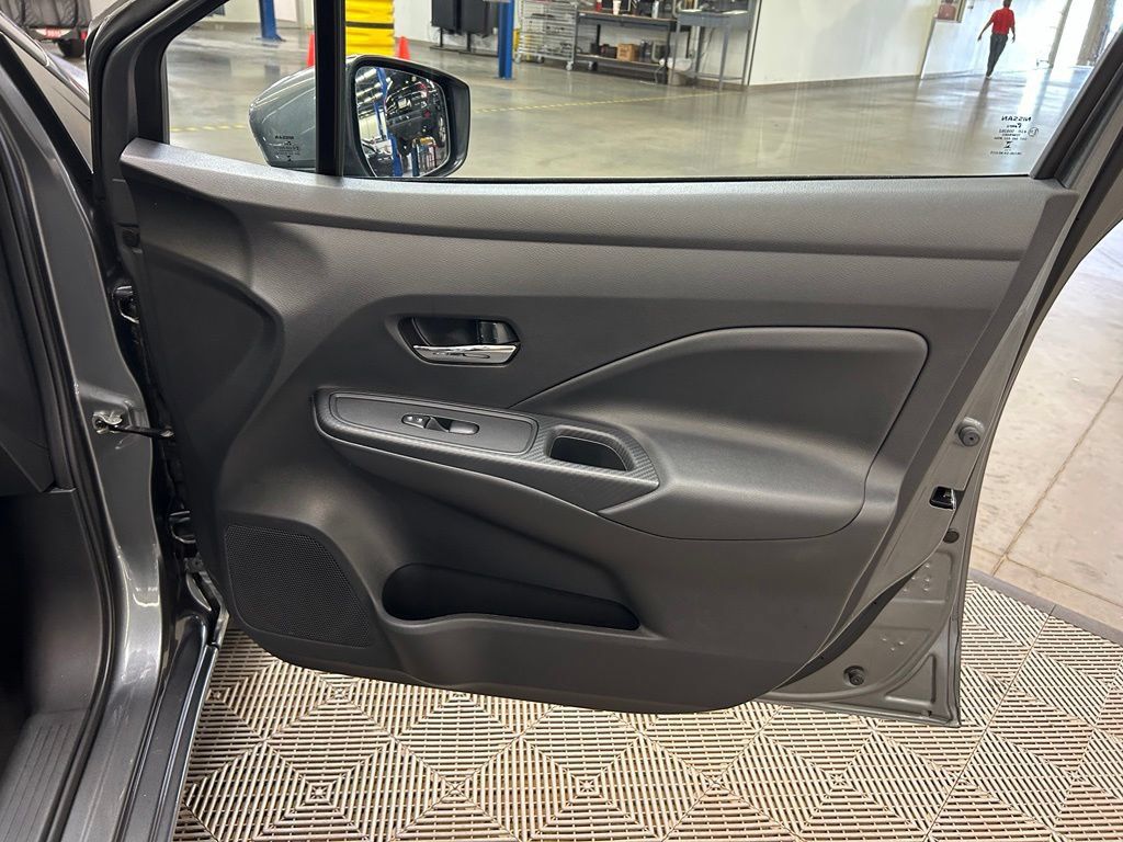 Used 2024 Nissan Versa SV FWD image 17
