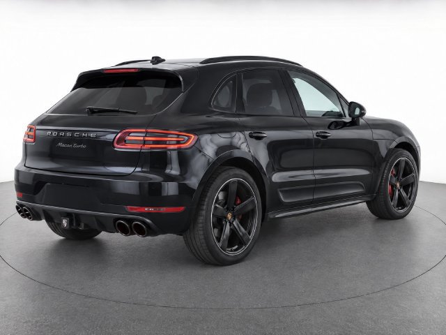 Used 2018 Porsche Macan Turbo AWD/4WD image 3