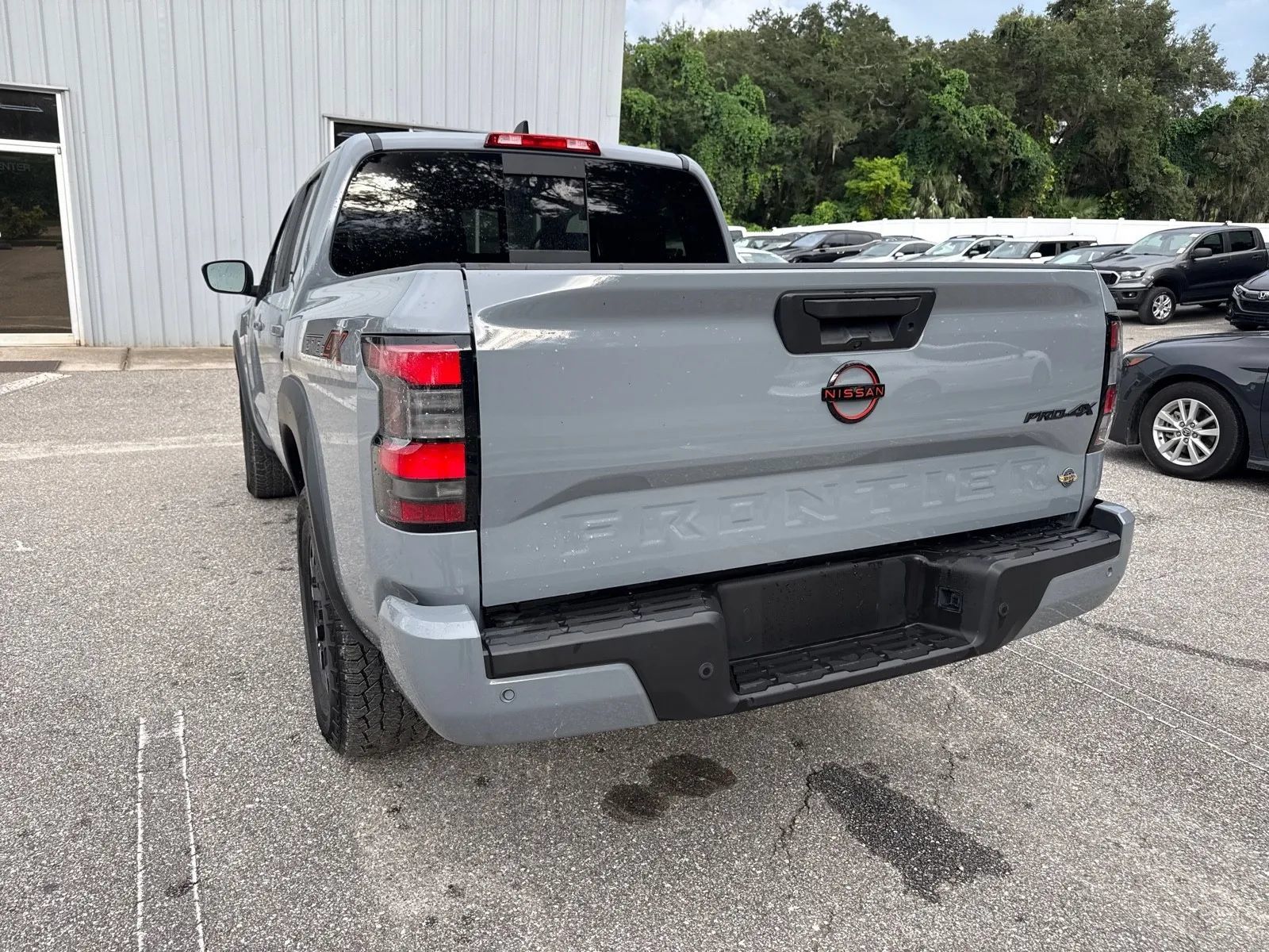 Used 2024 Nissan Frontier PRO-4X w/ Technology Package AWD/4WD image 10