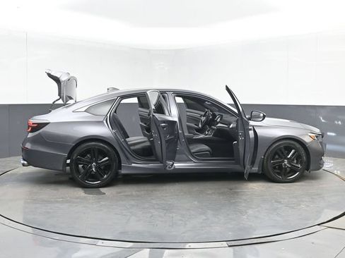 Used 2019 Honda Accord Sport image 49