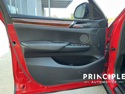 Used 2016 BMW X4 xDrive28i AWD/4WD image 25