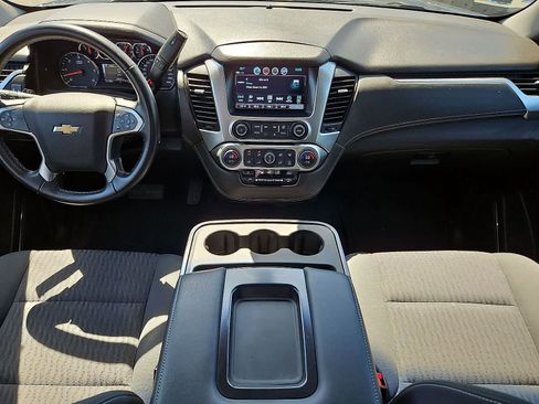 Used 2019 Chevrolet Suburban LS RWD image 24