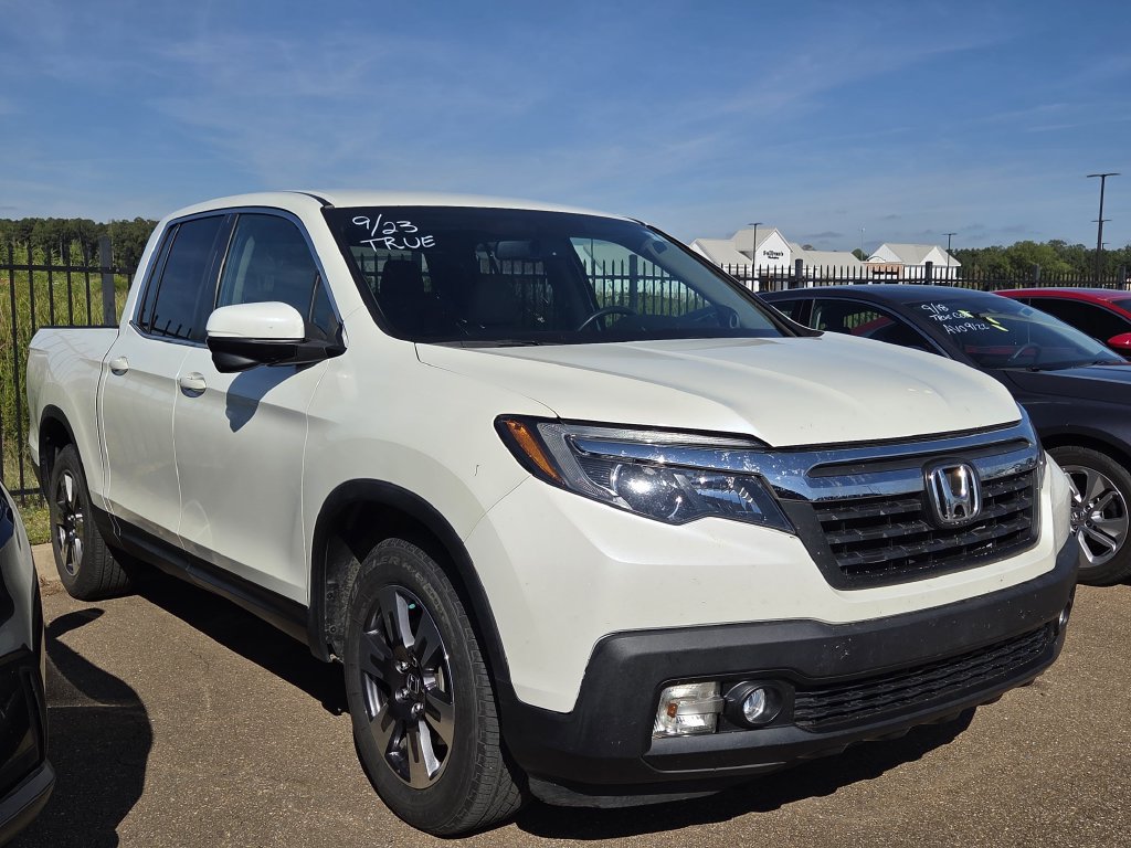Used 2017 Honda Ridgeline RTL-T image 3