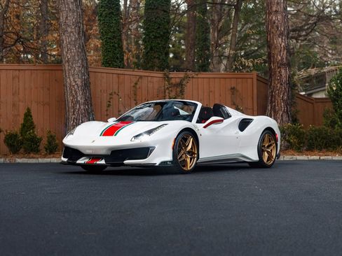 Used 2020 Ferrari 488 Pista Spider image 1