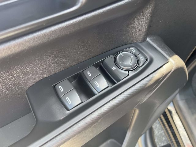 Certified 2022 Chevrolet Silverado 1500 Custom w/ LPO, Dark Essentials Package AWD/4WD image 18
