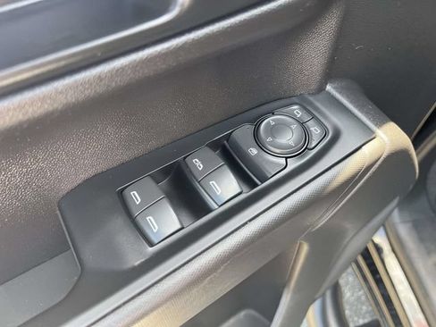 Used 2022 Chevrolet Silverado 1500 Custom w/ LPO, Dark Essentials Package AWD/4WD image 18