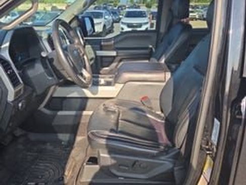 Used 2019 Ford F150 Lariat w/ Equipment Group 502A Luxury AWD/4WD image 9